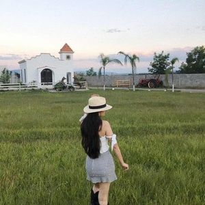 Meet your Posher, Daniela